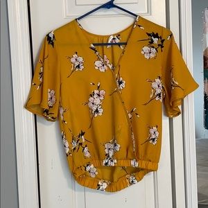 Yellow 1-button crossover top
